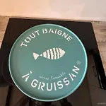 Du Pin - Les Pieds Dans L'eau - Du Grazel * Gruissan