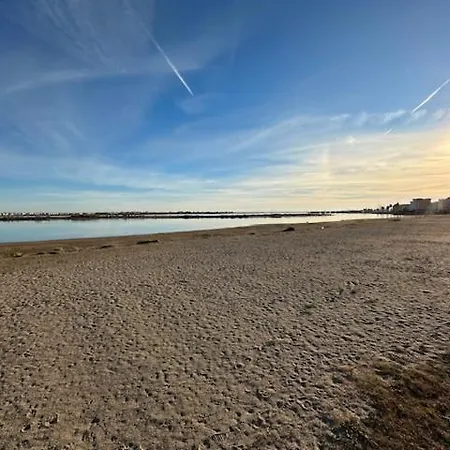 Du Pin - Les Pieds Dans L'eau - Du Grazel Nyaraló