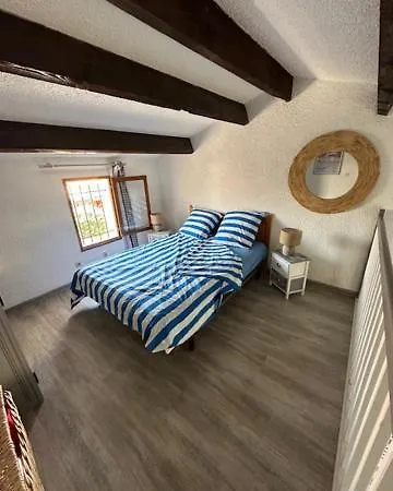 Du Pin Holiday home Gruissan