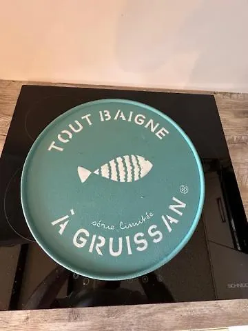 Du Pin - Les Pieds Dans L'eau - Du Grazel * Gruissan